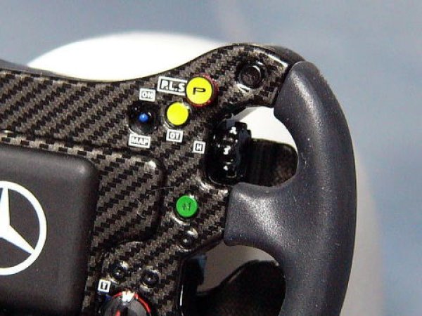 Photo3: 1/4 McLaren MP4 / 23 Steering Decal (3)