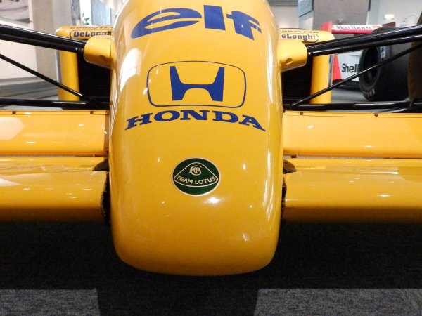 Photo1: 1/20 Lotus 99T Decal (1)