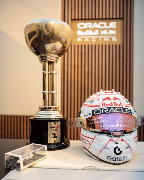 Photo8: 1/2 Helmet M. Verstappen 2025 Japanese GP Visor Decal (8)